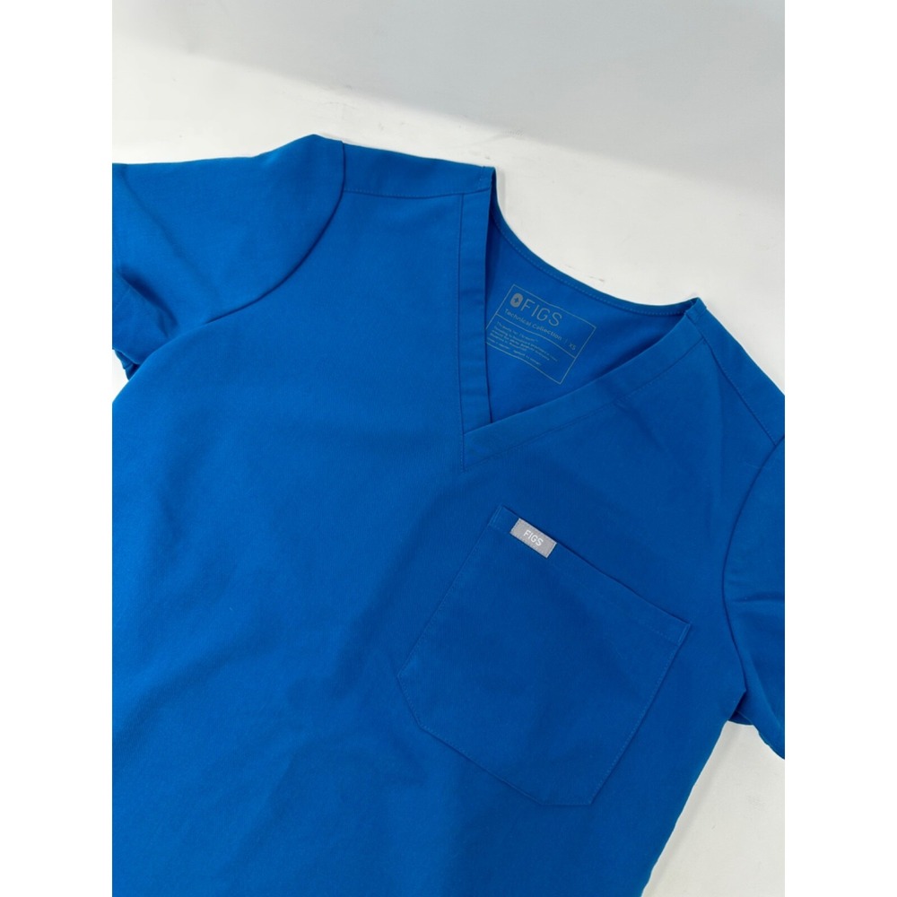 Figs Technical Collection Womens XS Scrub Top Blue V Neck Chest Pocket FW1000 Q8